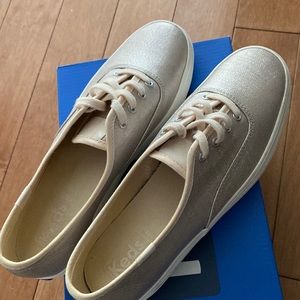 Triple lured champagne Keds